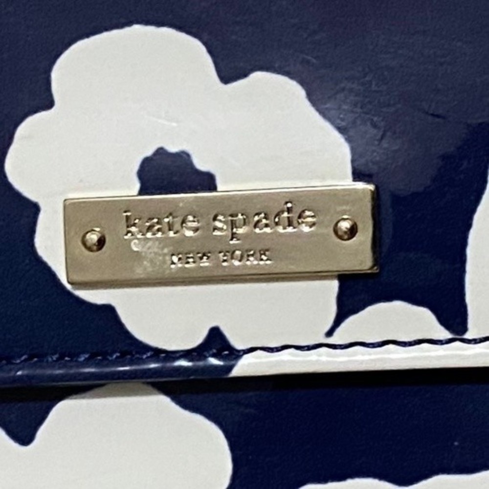 ❌❌❌SOLD❌❌❌Kate Spade New York Card & Small Phone Holder Tri-Fold Wrislet Wallet - Picture 5 of 5